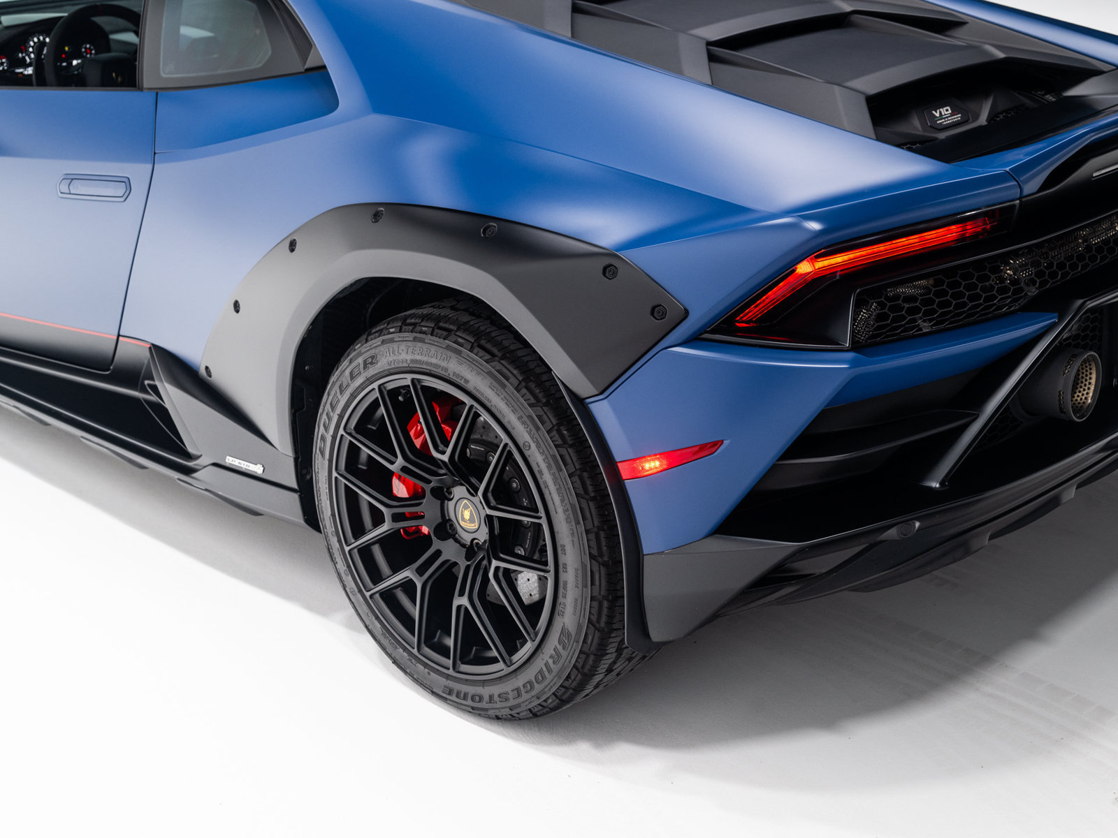 Used 2023 Lamborghini Huracan Sterrato AWD/4WD image 26