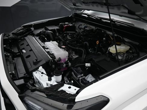 Used 2025 Toyota Tacoma SR image 50