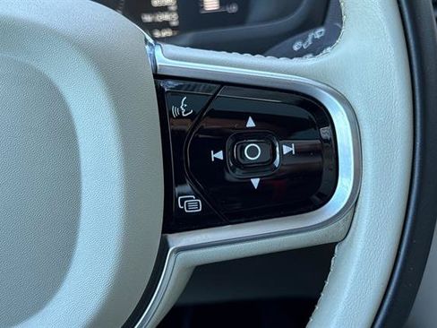 Used 2019 Volvo XC90 T5 Momentum w/ Advanced Package AWD/4WD image 29