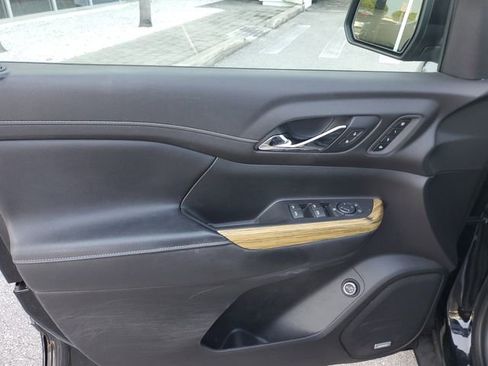 Used 2019 GMC Acadia Denali FWD image 17