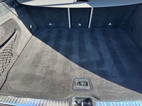 Used 2021 Mercedes-Benz GLC 300 4MATIC w/ Premium Package image 17