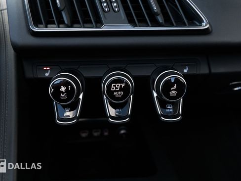 Used 2021 Audi R8 V10 w/ Premium Package image 26