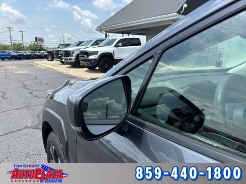 Used 2024 Subaru Crosstrek 2.0i Premium AWD/4WD image 16