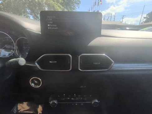 Used 2021 MAZDA CX-5 Touring FWD image 17