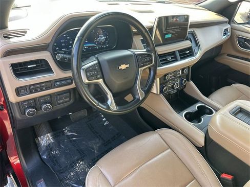 Used 2023 Chevrolet Tahoe Premier w/ Premium Package image 9