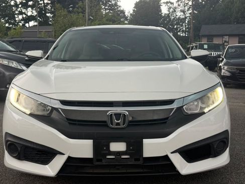 Used 2016 Honda Civic EX image 3