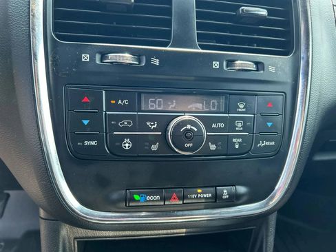 Used 2020 Dodge Grand Caravan GT image 19