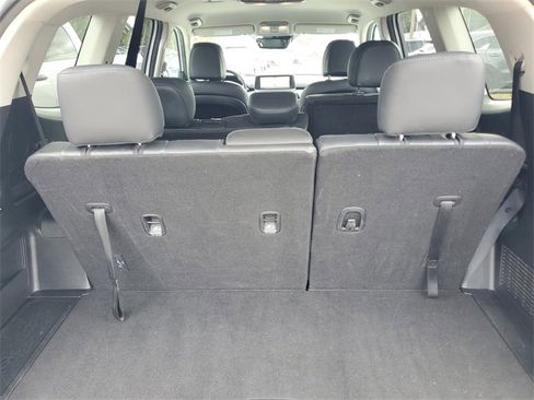 Used 2022 Kia Telluride LX image 9