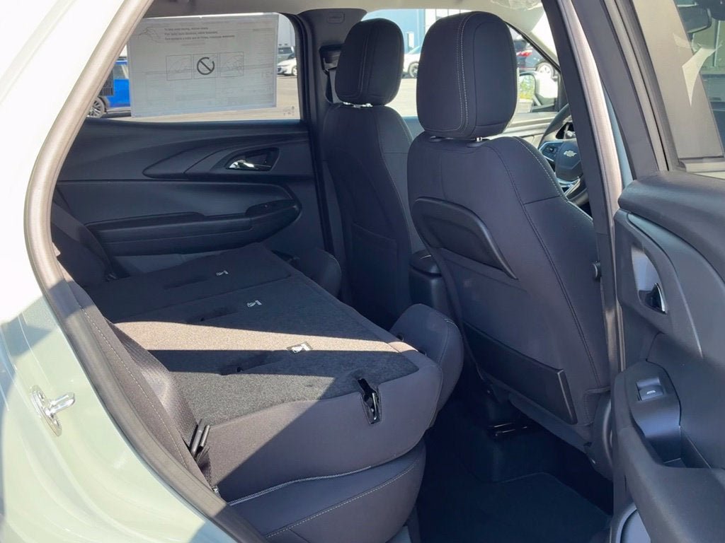 New 2026 Chevrolet TrailBlazer LT w/ LT Cold Weather Package FWD image 24