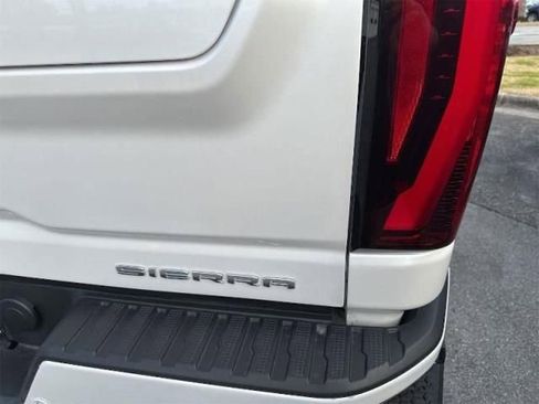 Used 2024 GMC Sierra 3500 Denali Ultimate image 8