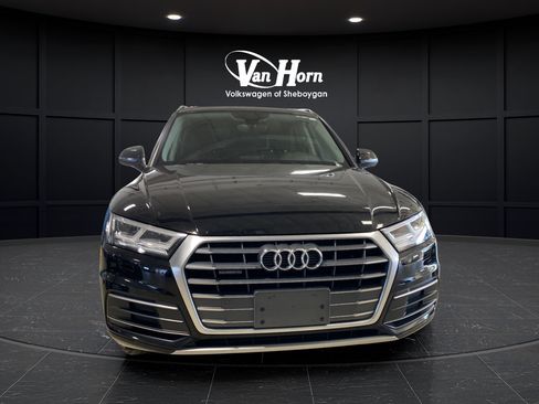 Used 2018 Audi Q5 2.0T Premium Plus w/ Premium Plus Package AWD/4WD image 2