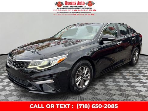 Used 2020 Kia Optima LX image 2