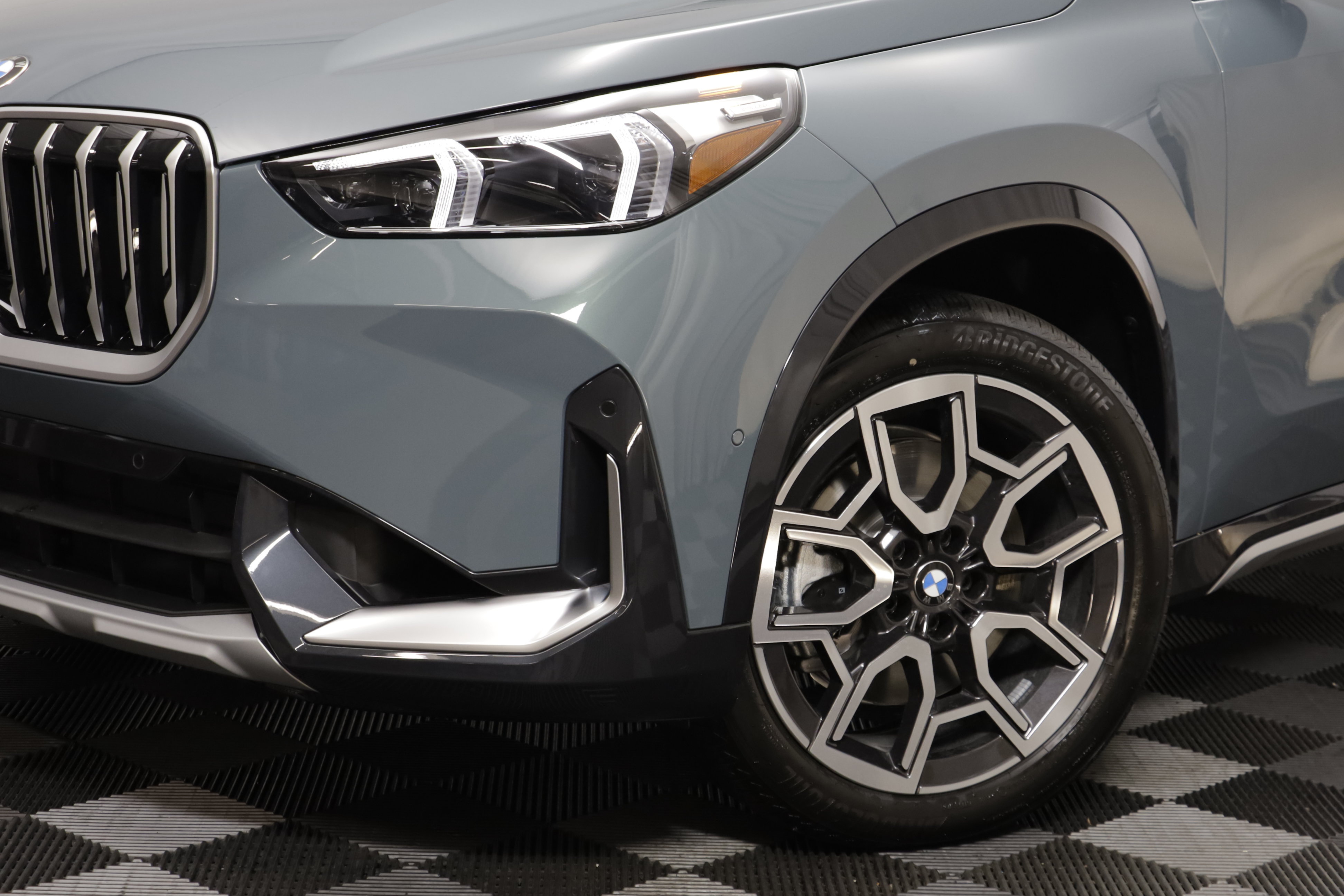 New 2027 BMW X1 xDrive28i AWD/4WD image 4