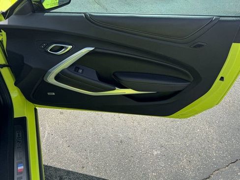 Used 2020 Chevrolet Camaro SS RWD image 29