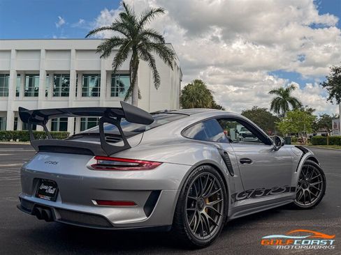 Used 2019 Porsche 911 GT3 RS w/ Weissach Package RWD image 58