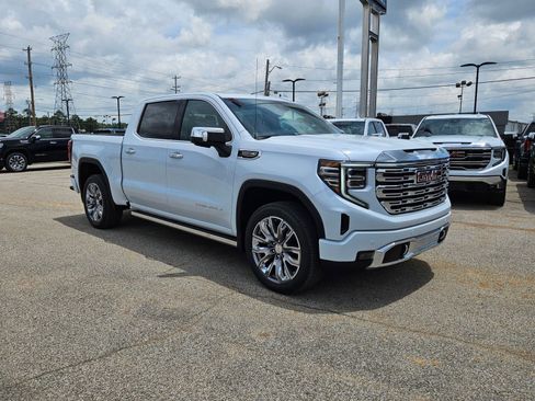 New 2026 GMC Sierra 1500 Denali AWD/4WD image 9