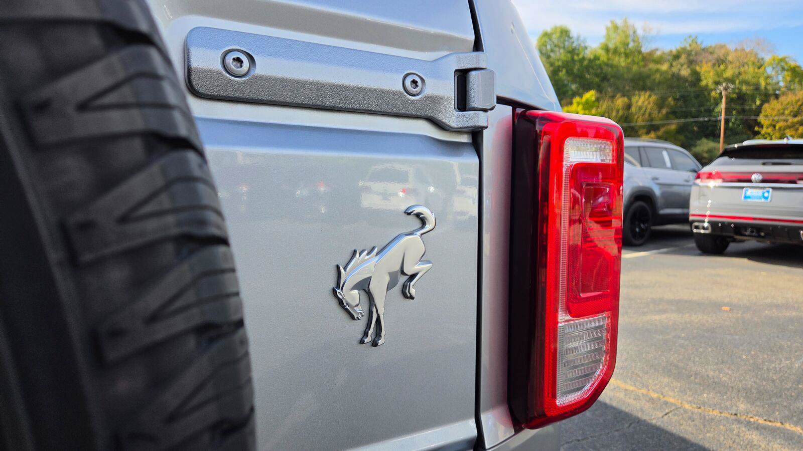 Used 2023 Ford Bronco 2-Door AWD/4WD image 8