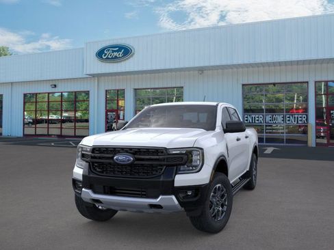 Used 2025 Ford Ranger XLT w/ FX4 Off-Road Package image 2