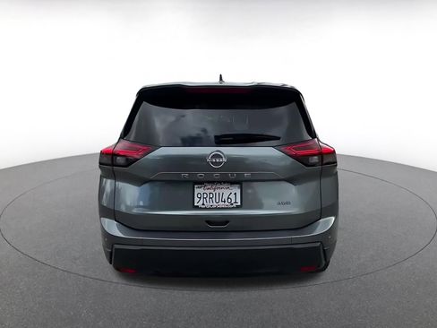 Used 2025 Nissan Rogue SV AWD/4WD image 12