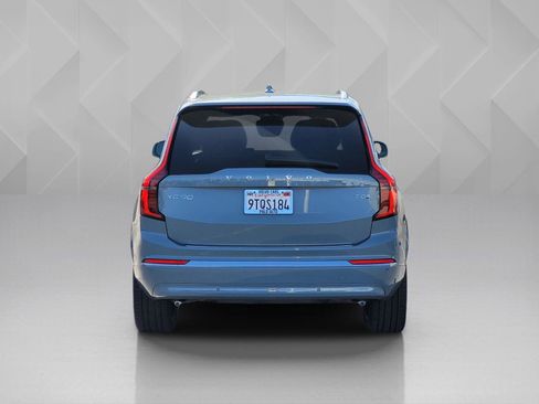 Certified 2025 Volvo XC90 T8 Plus image 5