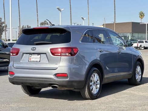 Used 2020 Kia Sorento AWD V6 image 6