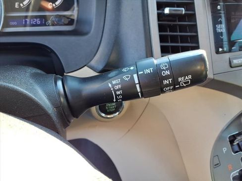 Used 2012 Toyota Venza AWD image 21