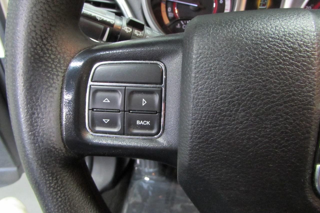 Used 2017 Dodge Journey SE w/ Flexible Seating Group FWD image 15