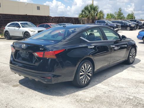 Certified 2024 Nissan Altima 2.5 SV FWD image 4