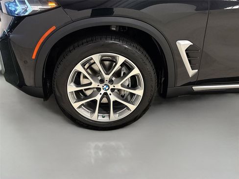 Used 2024 BMW X5 sDrive40i w/ Parking Assistance Package RWD image 31