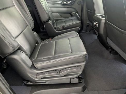 Used 2021 GMC Yukon XL Denali w/ Advanced Technology Package image 34