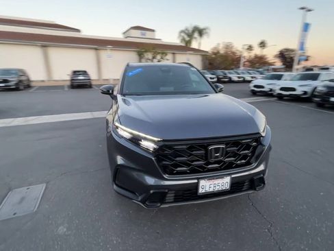 Certified 2024 Honda CR-V Sport image 3