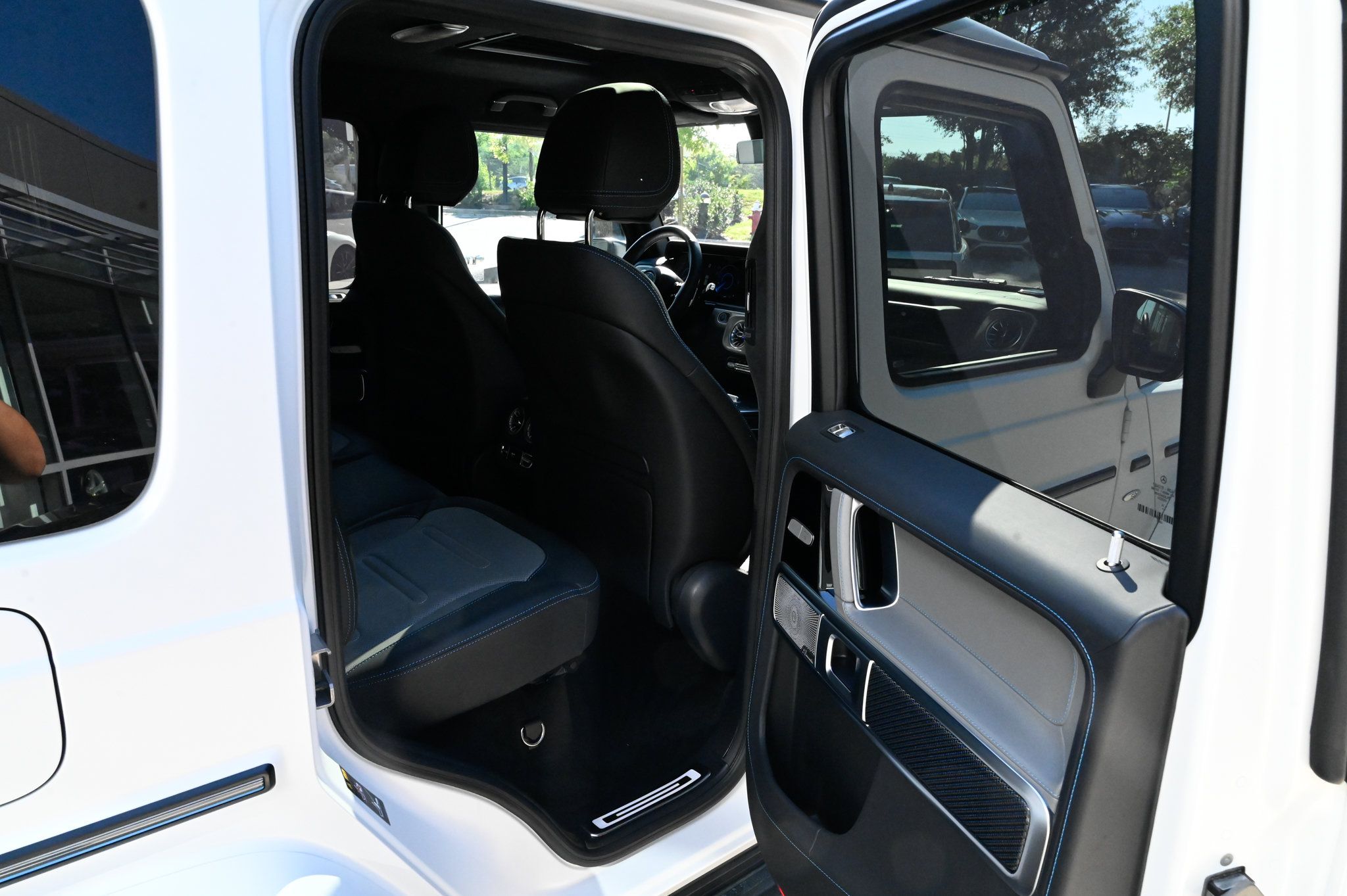 Used 2025 Mercedes-Benz G 580 w/ EQ Technology image 49