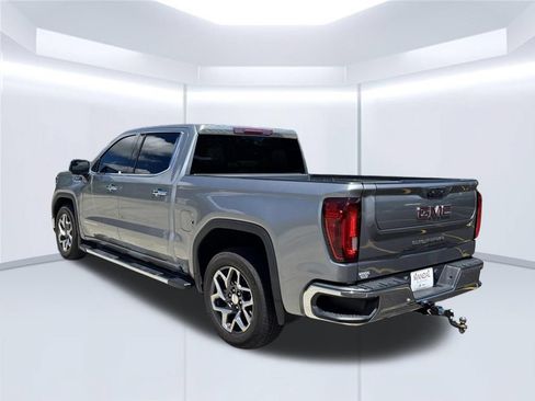 Used 2023 GMC Sierra 1500 SLT w/ SLT Premium Package RWD image 7