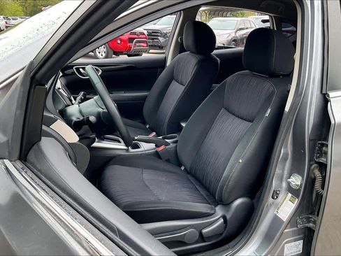 Used 2019 Nissan Sentra SV image 7