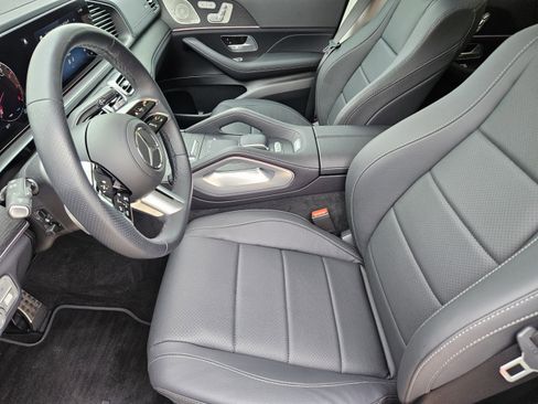 Certified 2026 Mercedes-Benz GLS 450 4MATIC image 19