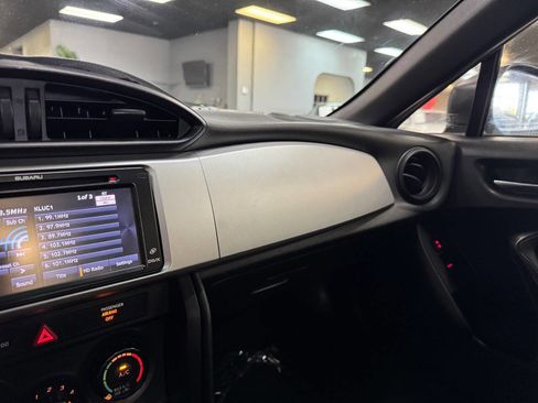 Used 2013 Subaru BRZ Premium w/ Popular Pkg 2C image 27