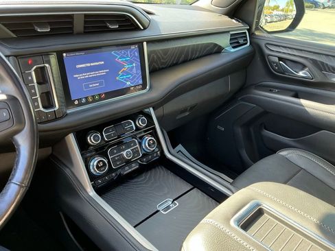 Used 2021 GMC Yukon Denali w/ Denali Premium Package image 48