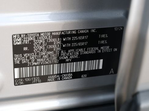 Used 2025 Toyota RAV4 LE AWD/4WD image 32