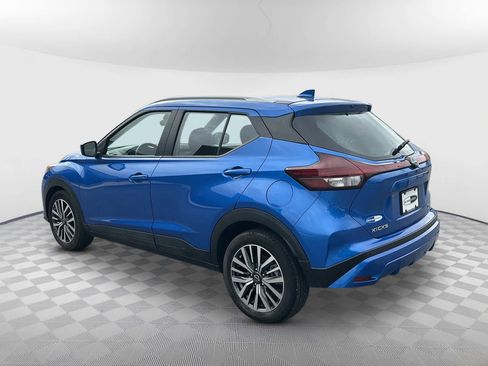 Used 2023 Nissan Kicks SV image 5