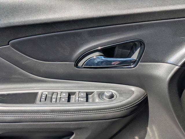 Used 2022 Buick Encore Preferred w/ Safety Package FWD image 12