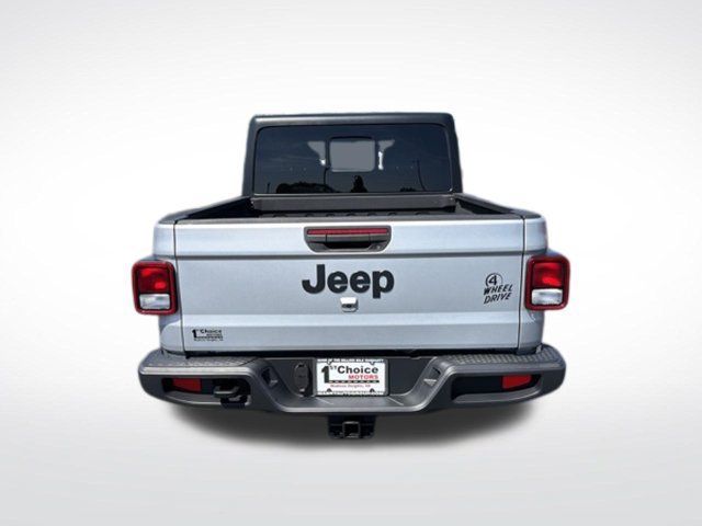 Used 2022 Jeep Gladiator Sport AWD/4WD image 5
