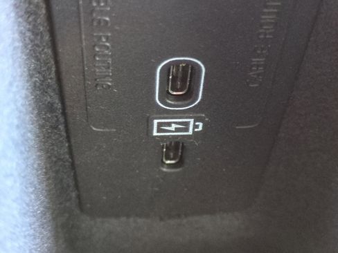 New 2026 Volvo XC60 B5 Plus w/ Protection Package Premier image 21