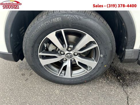 Certified 2018 Toyota RAV4 XLE image 25