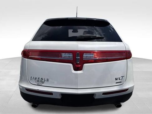 Used 2016 Lincoln MKT AWD w/ Equipment Group 201A image 6