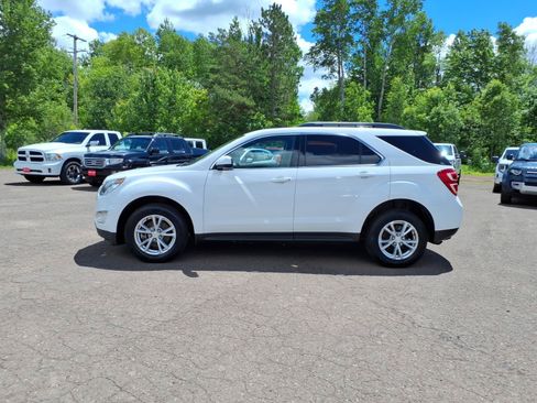 Used 2016 Chevrolet Equinox LT w/ Convenience Package AWD/4WD image 2