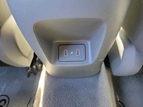 Used 2025 Hyundai Elantra Sport image 12