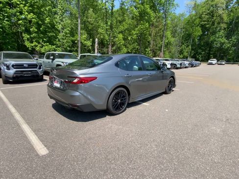 Used 2026 Toyota Camry SE w/ Convenience Package FWD image 11