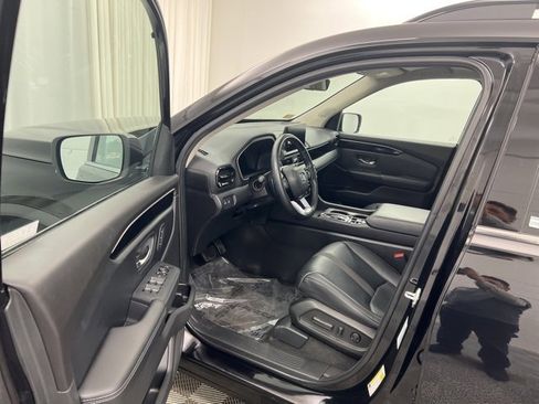 Used 2024 Honda Pilot Touring image 12