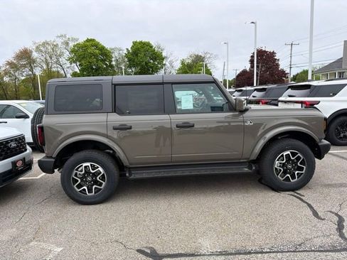 New 2026 Ford Bronco Outer Banks AWD/4WD image 2