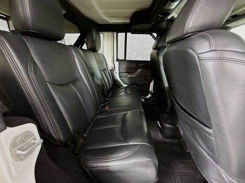 Used 2015 Jeep Wrangler Unlimited Sport AWD/4WD image 20